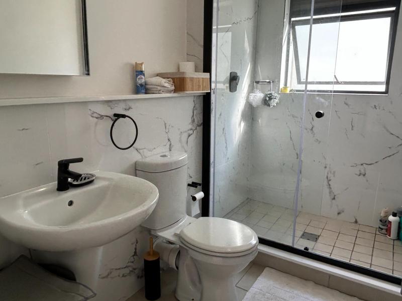 To Let 1 Bedroom Property for Rent in Sandown Western Cape